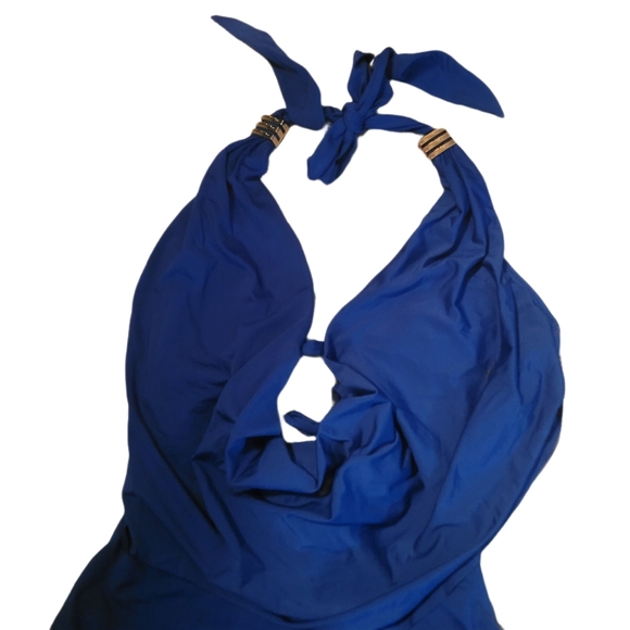 Draped Neckline One Piece Halter Swimsuit M - Picture 2 of 5